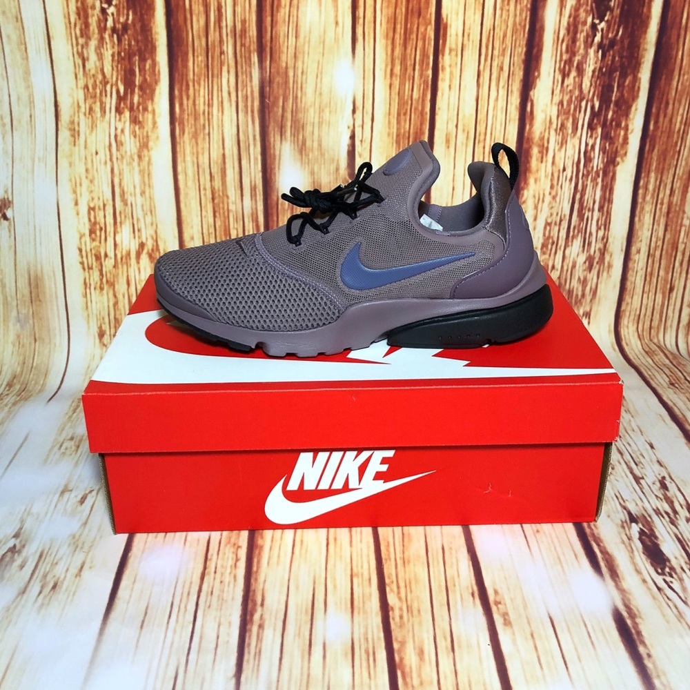 Women’s Nike Presto Fly Taupe/Grey Running Shoes - Picture 3 of 6